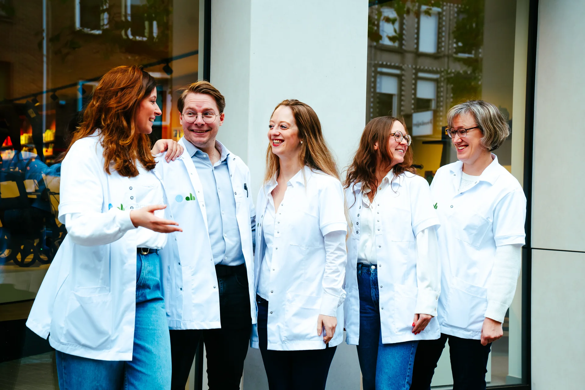 Het team, Apotheek Heldenlaan